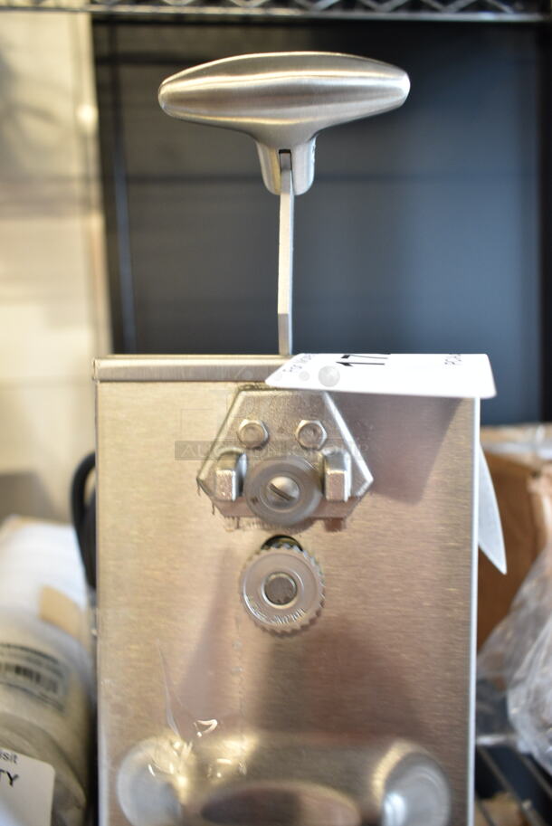 BRAND NEW SCRATCH AND DENT! Edlund 266 Single-Speed Tabletop Electric Can Opener. 120 Volts, 1 Phase. Tested and Working! - Image 5 of 6