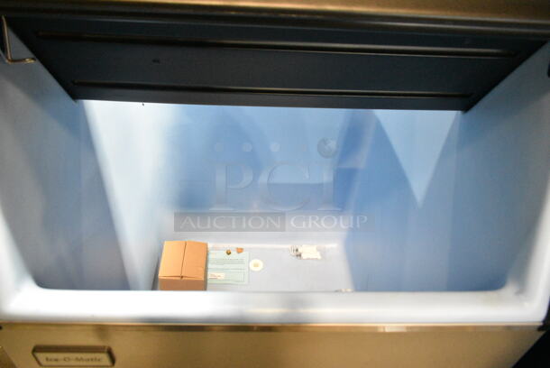 BRAND NEW SCRATCH AND DENT! 2022 Ice-O-Matic B55PSC Metal Commercial Ice Storage Bin - 510 lb. - Image 9 of 10