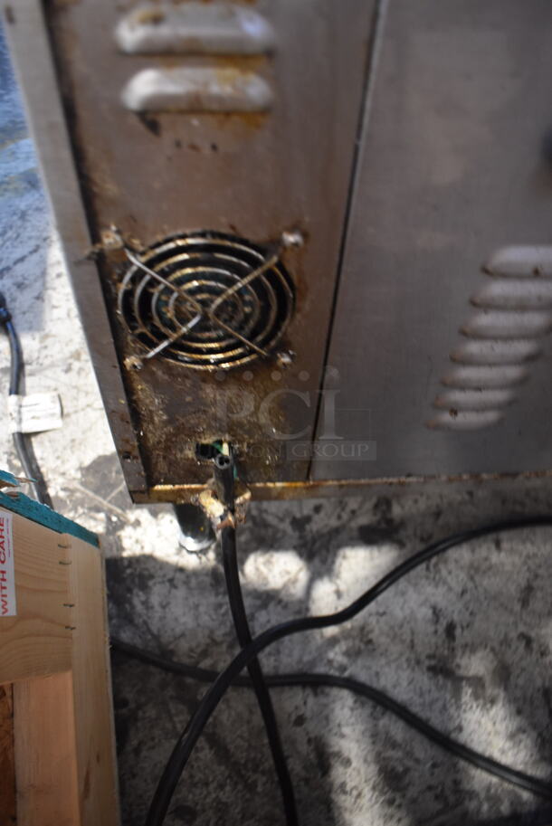 APW Wyott Stainless Steel Commercial Countertop Vertical Toaster. Missing Parts. 115 Volts, 1 Phase. Tested and Working! - Image 5 of 8