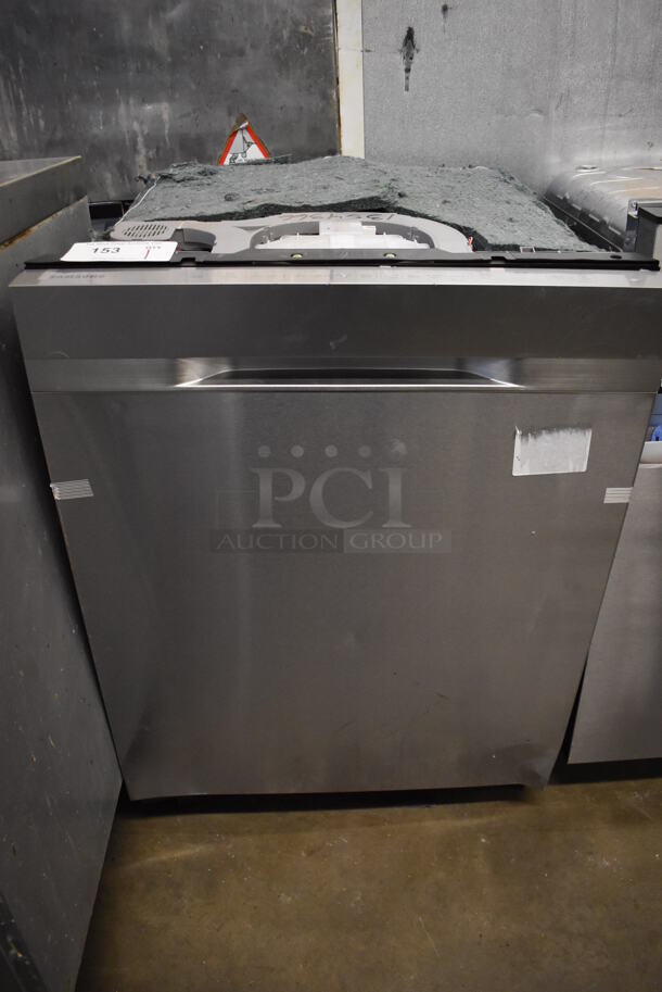 BRAND NEW SCRATCH AND DENT! Samsung DW80R5060US Stainless Steel Undercounter Dishwasher. 120 Volts, 1 Phase. 24x25x33