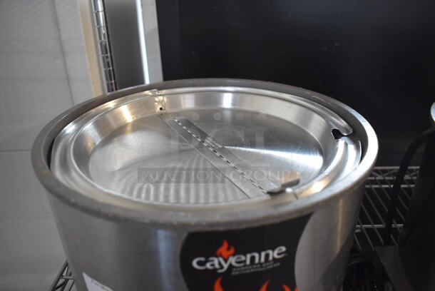 Vollrath Cayenne HS-11 Stainless Steel Commercial Countertop Soup Kettle Food Warmer w/ Lid. Does Not Have Drop In. 120 Volts, 1 Phase. Tested and Working! - Image 4 of 6