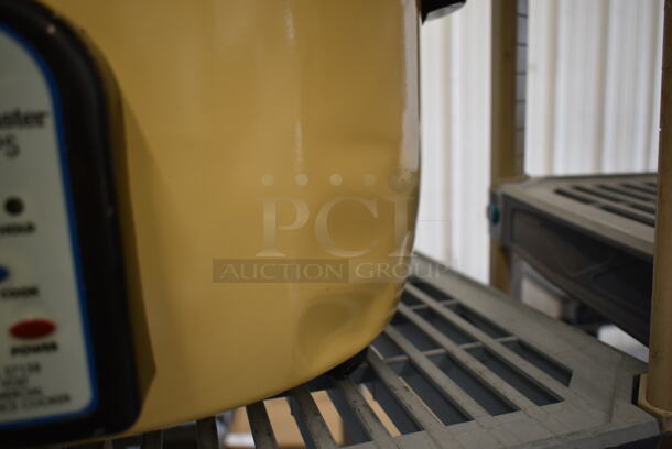 BRAND NEW SCRATCH AND DENT! 2023 RiceMaster Town 57138 Stainless Steel Commercial Countertop Rice Cooker. 230 Volts, 1 Phase. - Image 6 of 7
