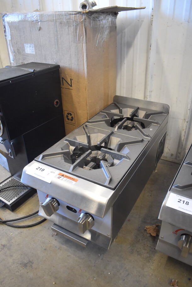 LIKE NEW AND USED A FEW TIMES! CPG 351RCCPG 12 NL Stainless Steel Commercial Countertop Natural Gas Powered 2 Burner Range. Tested and Working! - Image 3 of 6