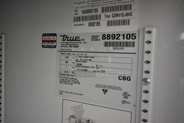 2016 True GDM-41SL-48-HC-LD Metal Commercial 2 Door Reach In Cooler Merchandiser w/ Poly Coated Racks. 115 Volts, 1 Phase. Tested and Working! - Image 5 of 5