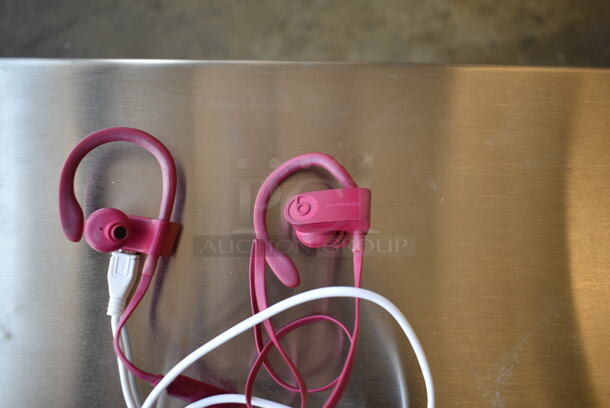 PowerBeats3 Earphones. Tested and Working! - Image 3 of 7