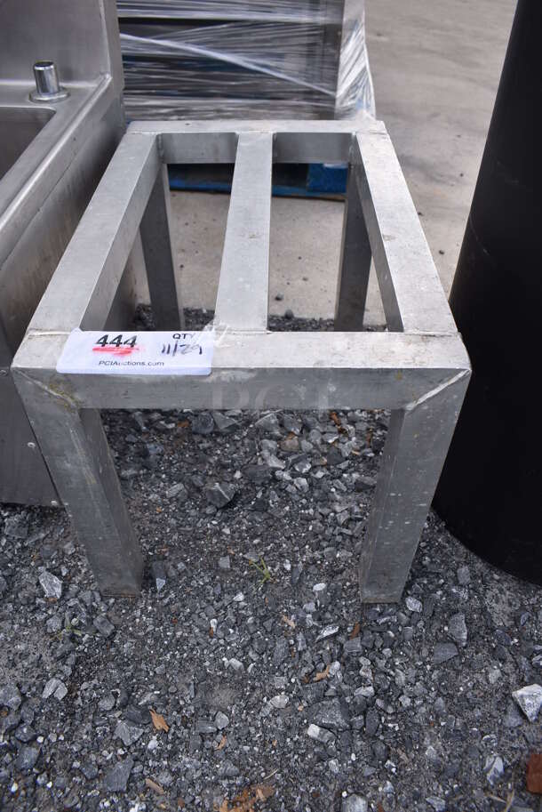 Metal Dunnage Rack. 12x18x12 - Image 1 of 4