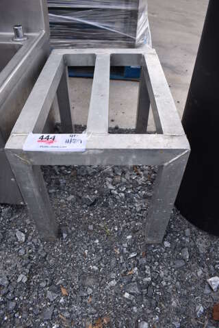Metal Dunnage Rack. 12x18x12