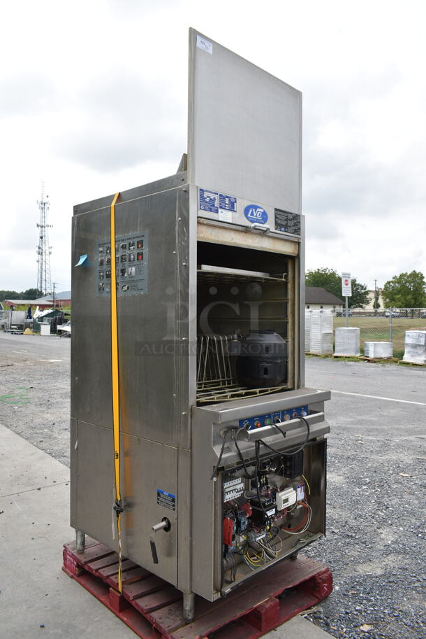 LVO FL14G Stainless Steel Commercial Floor Style Natural Gas Powered Pot and Pan Washer. 48,000 BTU. 460 Volts, 3 Phase.  - Image 9 of 11