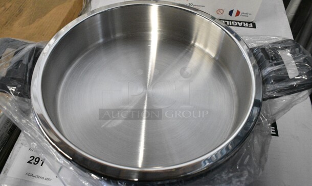 2 BRAND NEW! Items Including Moulin Number 3 Food Mill and 16901RED Pan w/ Lid. 2 Times Your Bid!  - Image 6 of 7