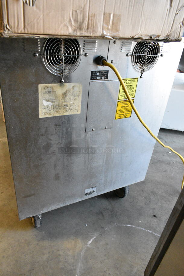 Alto Shaam 750-TH/II/DELUXE Halo Heat Stainless Steel Commercial Cook N Hold Cabinet on Commercial Casters. 208-240 Volts. - Image 6 of 11