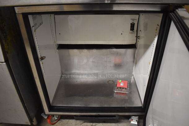 True TUC-27 Stainless Steel Commercial Single Door Undercounter Cooler on Commercial Casters. 115 Volts, 1 Phase. 27.5x30x36. Tested and Working! - Image 4 of 5