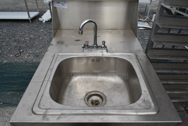 QualServ Stainless Steel Commercial Single Bay Portable Sink w/ Faucet and Handles on Commercial Casters. 120 Volts, 1 Phase. - Image 3 of 9