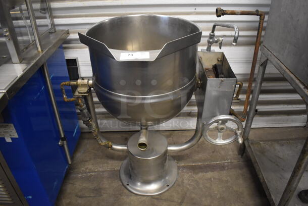 Groen DT-20 Stainless Steel Commercial Floor Style Direct Steam Powered Manual 20 Quart Tilting Steam Kettle. 40x25x45