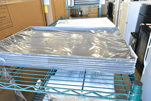 6 BRAND NEW SCRATCH AND DENT! American Metalcraft 24" x 16" Hard Coat Aluminum Rectangular Sicilian-Style Pizza Pan HCSS2416. 6 Times Your Bid!  - Image 2 of 4