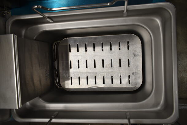 BRAND NEW SCRATCH AND DENT! 2023 Cooking Performance Group CPG 351EF302 30 lb. Dual Tank Heavy-Duty Electric Countertop Fryer w/ 2 Fry Baskets. 208-240 Volts, 1 Phase. - Image 7 of 9