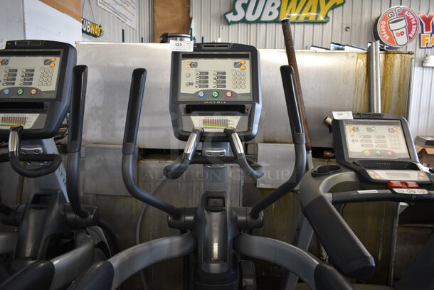 Matrix Commercial Floor Style Stepper Machine. Does Not Come w/ Power Cord. Tested and Working! - Image 4 of 5