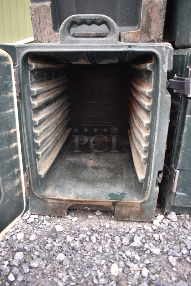 2 Carlisle NPC300 Green Poly Insulated Food Carrying Cases. 17x25x24. 2 Times Your Bid! - Image 6 of 7