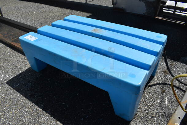 Blue Poly Dunnage Rack. 35x23.5x12