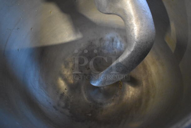 REFURBISHED! Hobart H 600 Metal Commercial Floor Style 60 Quart Planetary Dough Mixer w/ Stainless Steel Mixing Bowl and Dough Hook Attachment. Unit Has Been Professionally Refurbished! 208 Volts, 3 Phase. 28x40x56 - Image 7 of 10