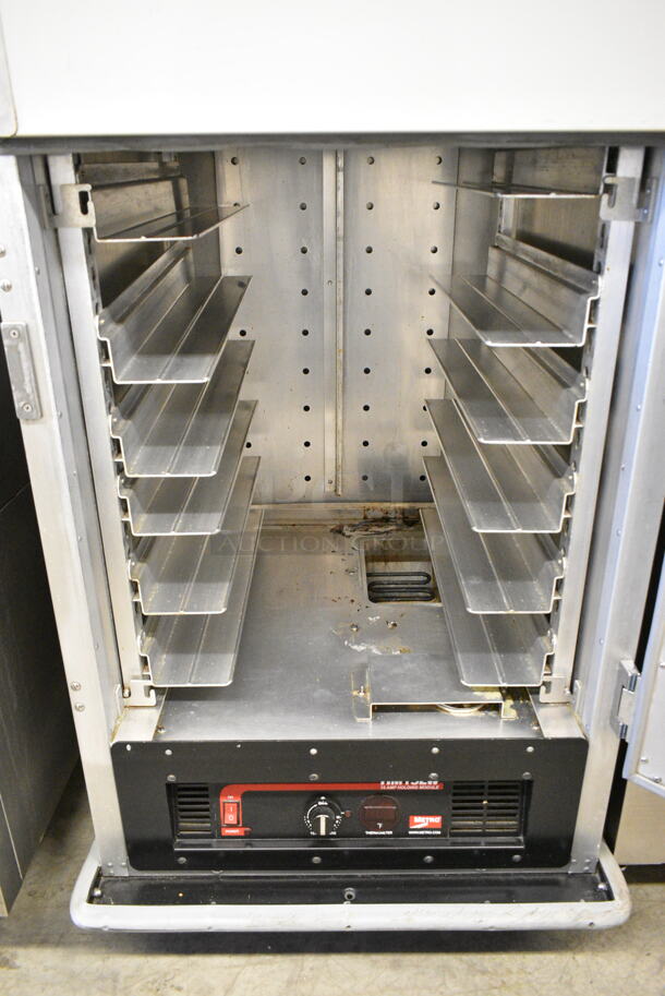 Metro HM15LW CC5953AREV Metal Commercial Heated Holding Cabinet on Commercial Casters. 120 Volts, 1 Phase. Tested and Working! - Image 6 of 8