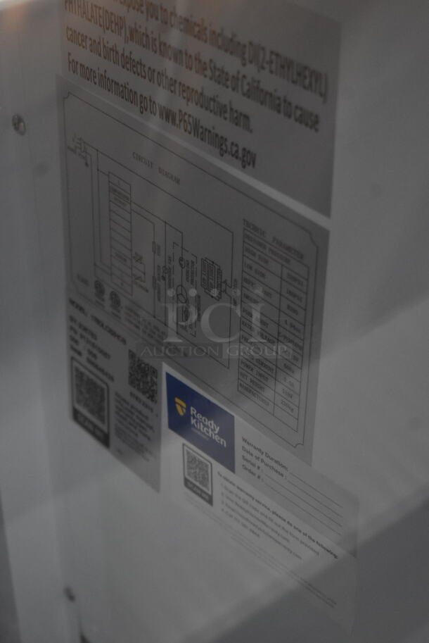 BRAND NEW SCRATCH AND DENT! Avantco 178DLC82HCB Black Metal Floor Style Curved Glass Refrigerated Deli Case. Missing 1 Door, 1 Door Has Glass Damage. 115 Volts, 1 Phase. Tested and Working! - Image 6 of 7