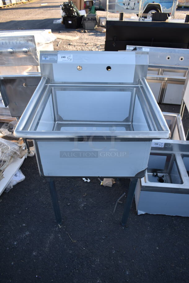 BRAND NEW SCRATCH AND DENT! Steelton 522CS12424 Stainless Steel Commercial Single Bay Sink.