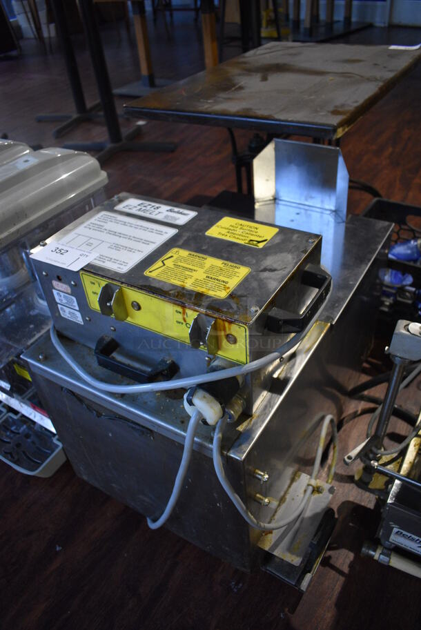 Belshaw EZ18 Stainless Steel Commercial Shortening Melter Filter on Commercial Casters. 120 Volts, 1 Phase. 20x27x25. Item Was in Working Condition on Last Day of Business. (lounge) - Image 2 of 7