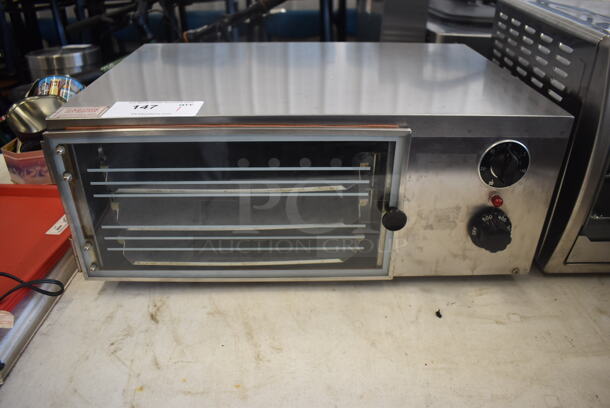 Wisco 616-002 Countertop Oven. 115 Volts 1 Phase.  Tested and Working!