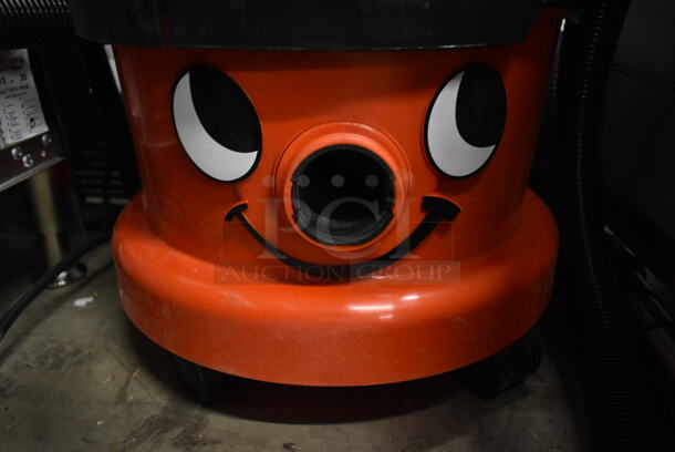 BRAND NEW SCRATCH AND DENT! NaceCare Solutions 358K8027114 Henry ProVac PPR 240 K-8027114 2.5 Gallon Corded Canister Vacuum with AST6 15" Carpet Productivity Kit. 120 Volts, 1 Phase. Tested and Working! - Image 5 of 7