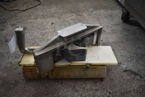 Nemco 56600 Metal Commercial Countertop Tomato Slicer. - Image 3 of 5