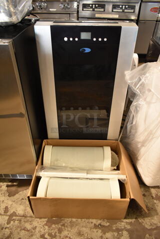 BRAND NEW SCRATCH AND DENT! Whynter ARC-14S 14,000 BTU Dual Hose Portable Air Conditioner with Dehumidifier and Fan. 115 Volts, 1 Phase. Tested and Working!