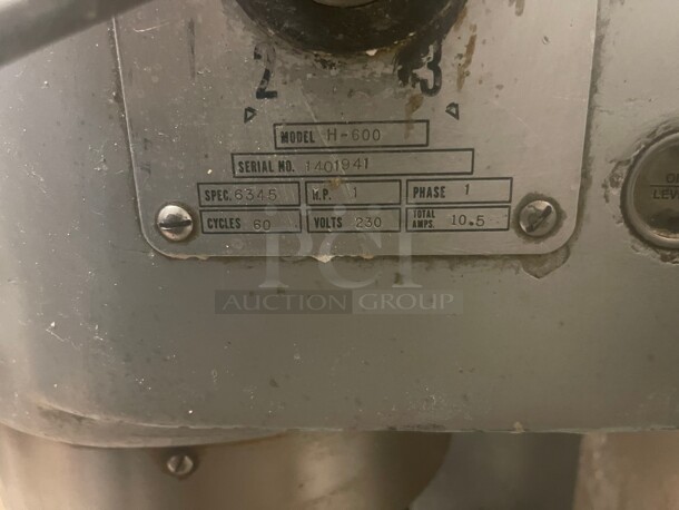 Working! Hobart 60 QT Commercial Dough Mixer with Attachments 220 Volt Tested and Working! - Image 5 of 6