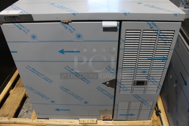 BRAND NEW! Perlick DDS36 Stainless Steel Commercial Single Door Undercounter Direct Draw Kegerator Cooler. 115 Volts, 1 Phase. Tested and Working! - Image 3 of 6