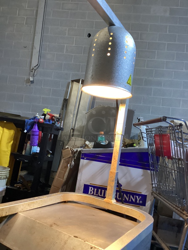 Avantco Tabletop Heat Lamp/Food Warmer..Tested and Working 

 - Image 3 of 4
