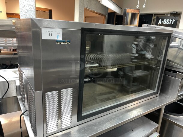 Working! Silver King SKDC48 - 48 inch Commercial Refrigerated Counter Top Display Case  (Pie and Salad Case ) 115 Volt NSF Tested and Working! - Image 3 of 10