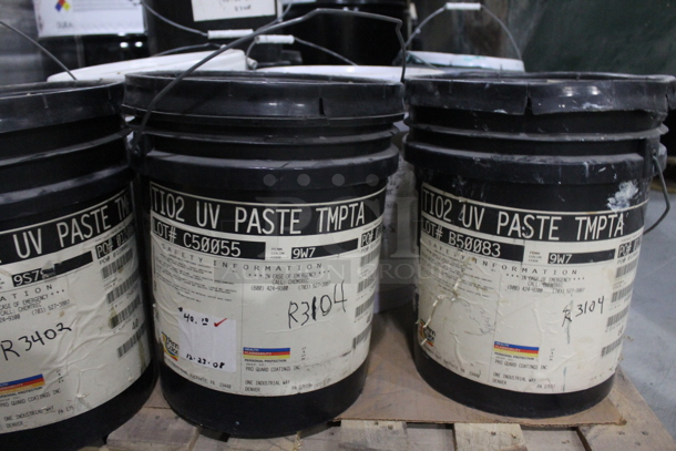 ALL ONE MONEY! PALLET LOT of Buckets; Paste Concentrate, Epoxy Resin. BUYER MUST REMOVE. - Image 3 of 11