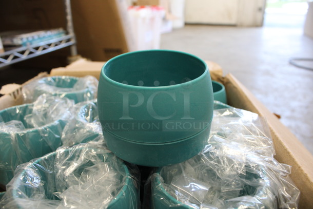 44 BRAND NEW IN BOX! Carlisle Dinex DX110515 Teal Poly Bowls. 3.5x3.5x2.25. 44 Times Your Bid!