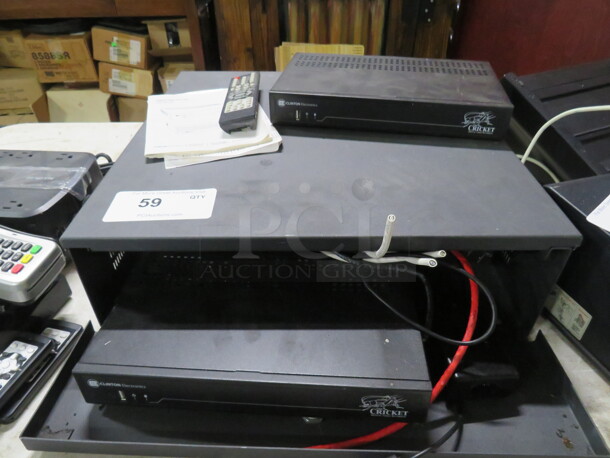 Clinton Cricket DVR 4/8 Recorder With   Lock Box And 1 Remote. 2XBID - Image 1 of 4