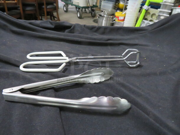 Assorted Tong. 2XBID - Image 1 of 1