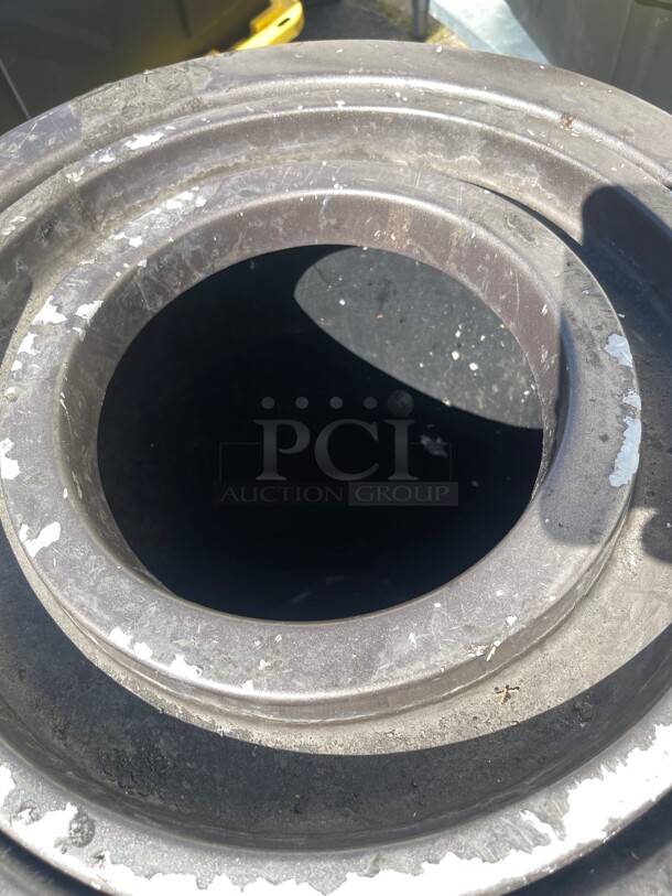 Commerical Patio Trash Receptacles  - Image 3 of 5