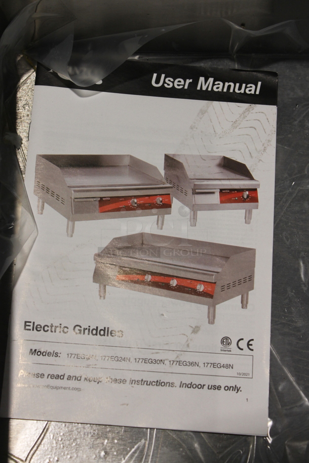 BRAND NEW SCRATCH AND DENT! Avantco 177EG30N Stainless Steel Commercial Countertop Electric Powered Flat Top Griddle w/ Thermostatic Controls. 208/240 Volts, 1 Phase.  - Image 4 of 7