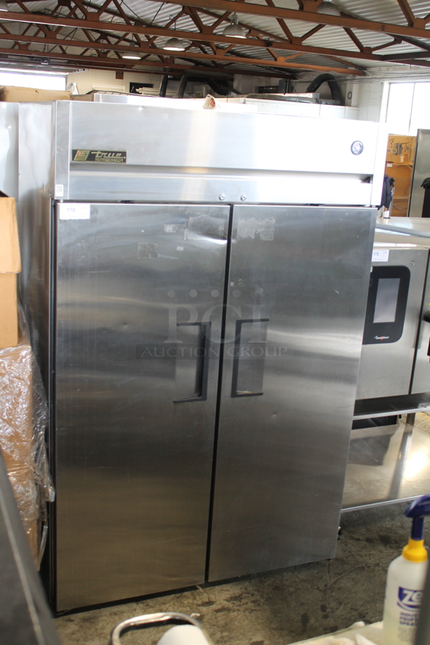 2015 True TG2R-2S ENERGY STAR Stainless Steel Commercial 2 Door Reach In Cooler w/ Poly Coated Racks. 115 Volts, 1 Phase. Tested and Working! - Image 2 of 8