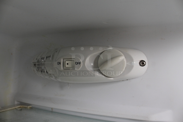 Igloo FR 1082 Metal Cooler Freezer Combo Unit. 115 Volts, 1 Phase. Tested and Working! - Image 3 of 6
