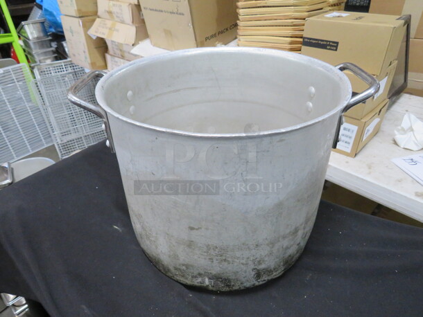 One Aluminum Stock Pot. 13X11
