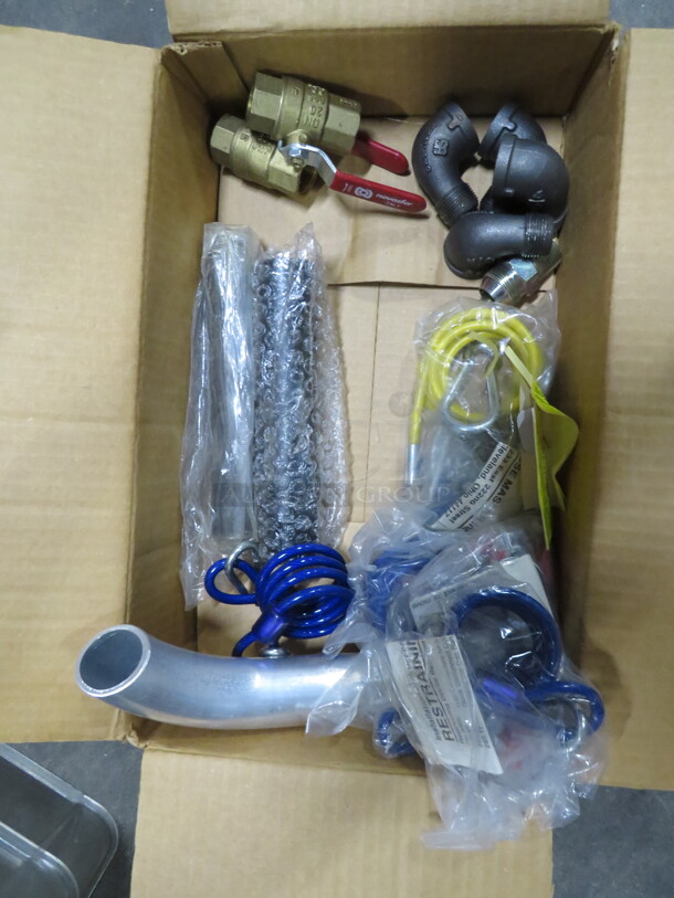 One Lot Of Assorted Gas Hose Parts. - Image 1 of 1