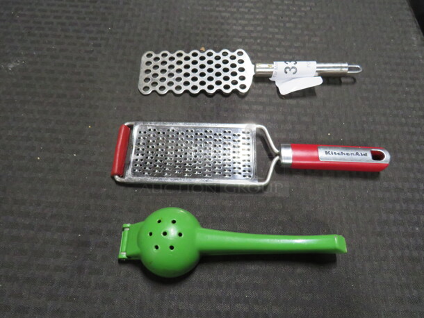 Assorted Utensil. 3XBID - Image 1 of 1