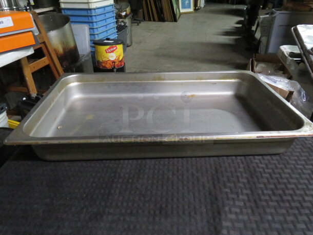 One Full Size 2.5 Inch Deep Hotel Pan.