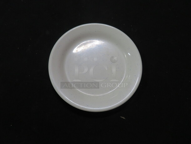 6.5 Inch Melamine Plate. 12XBID - Image 1 of 1