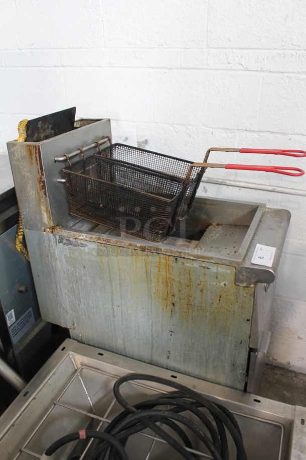 2013 Avantco F3N Stainless Steel Commercial Floor Style Natural Gas Powered Deep Fat Fryer w/ 2 Metal Fry Baskets. 90,000 BTU. - Image 10 of 11