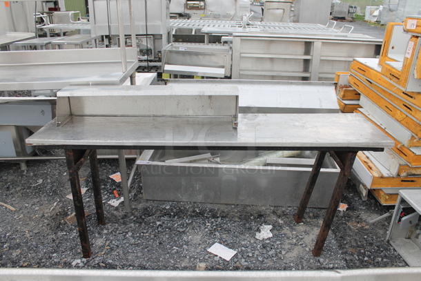 Table on Metal Legs. Does Not Include Lid on Tabletop. - Image 1 of 3